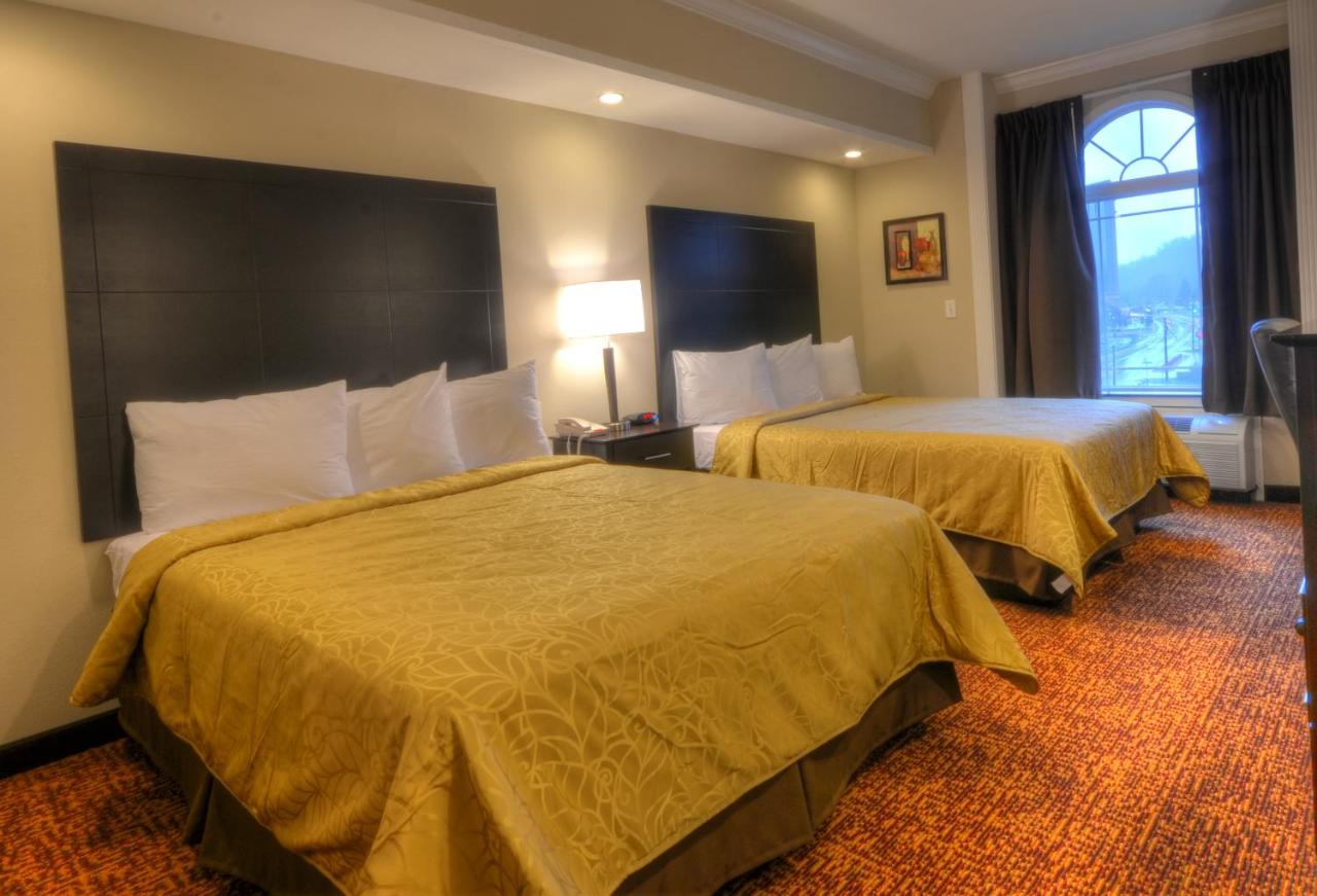 | Stonebrook Lodge