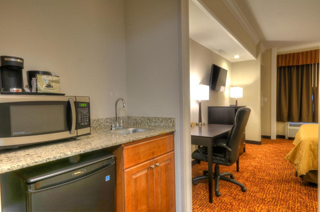 | Stonebrook Lodge