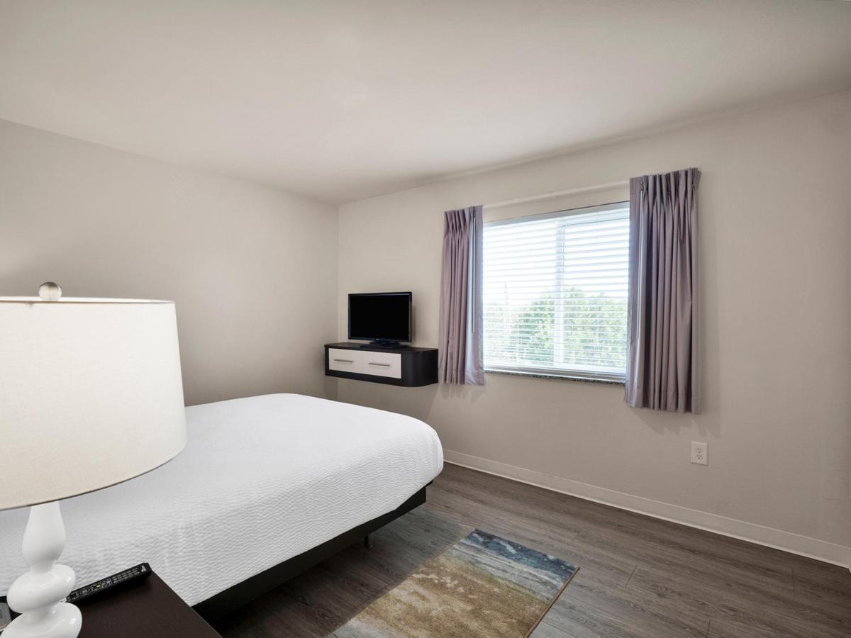 Three-Bedroom Suite at WaterWalk Extended Stay by Wyndham Charlotte - Arrowood