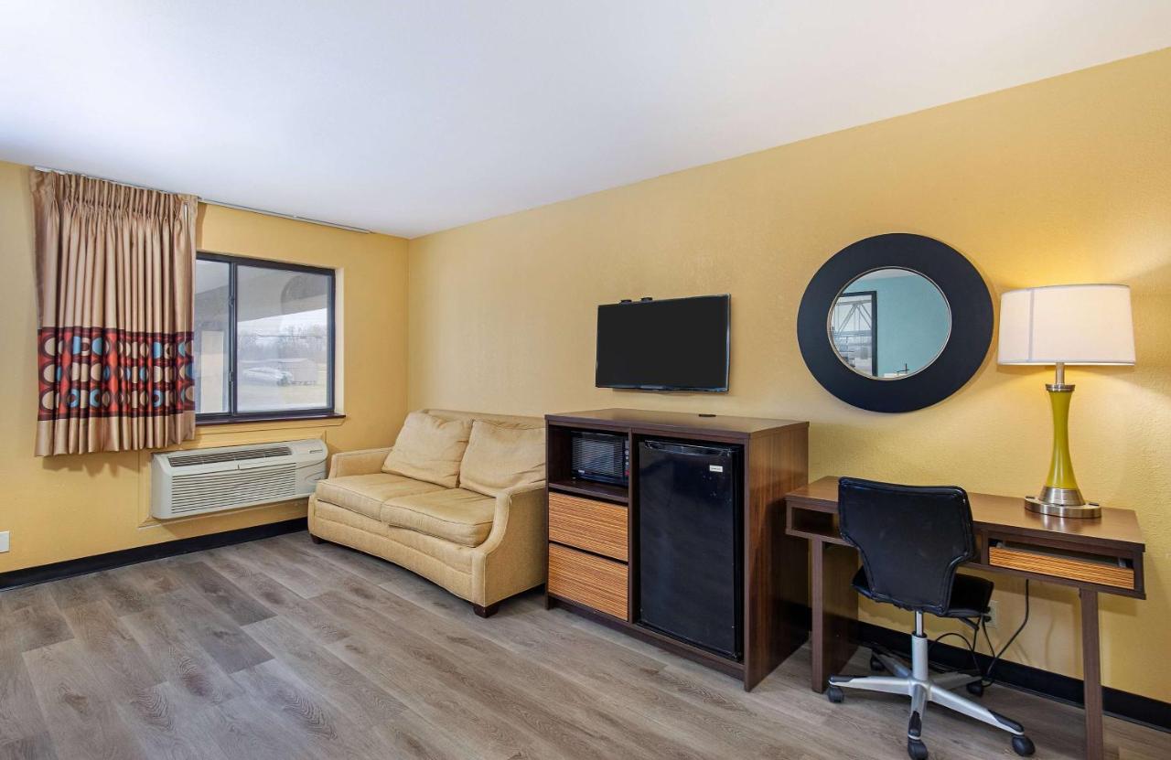 | Super 8 by Wyndham Eddyville/Kuttawa