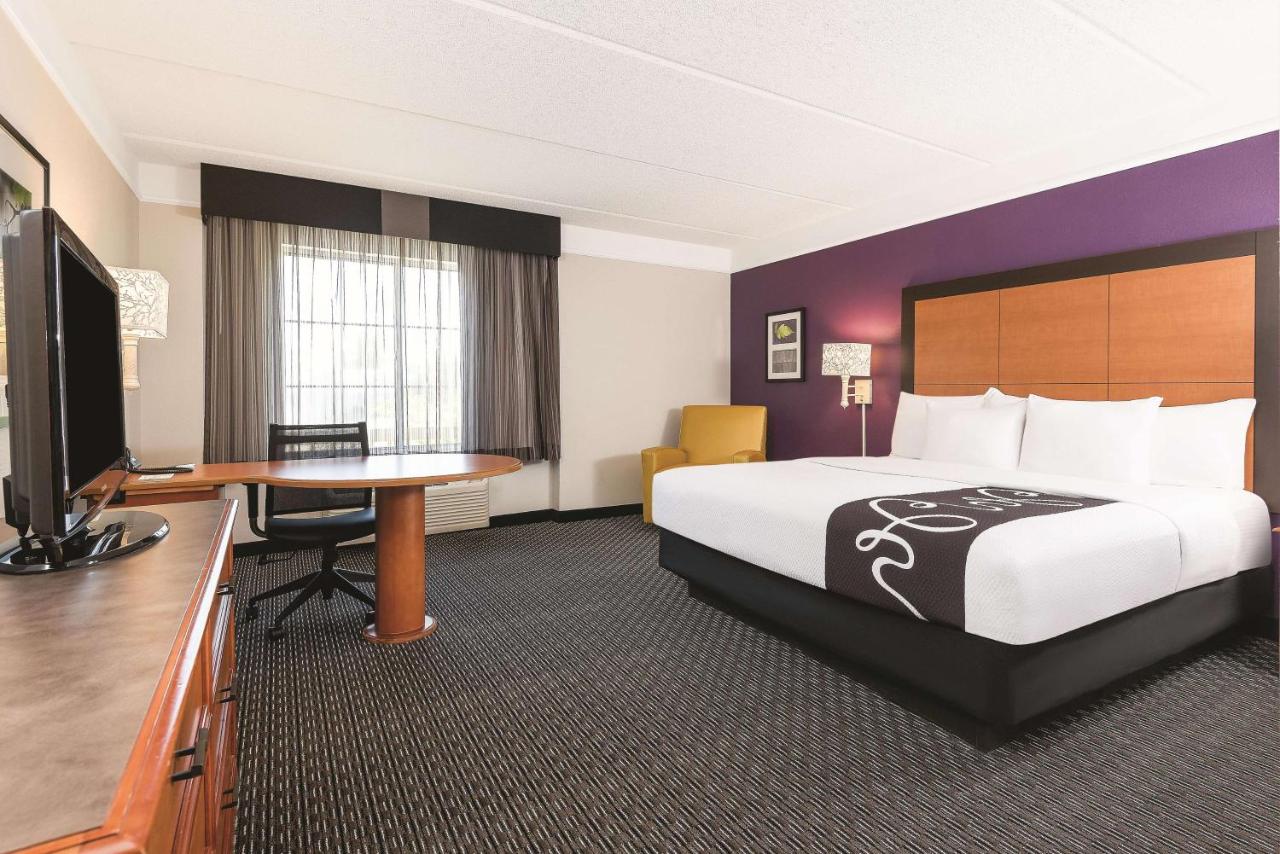 Deluxe King Room - Non-Smoking at La Quinta Inn & Suites by Wyndham Univ Area Chapel Hill