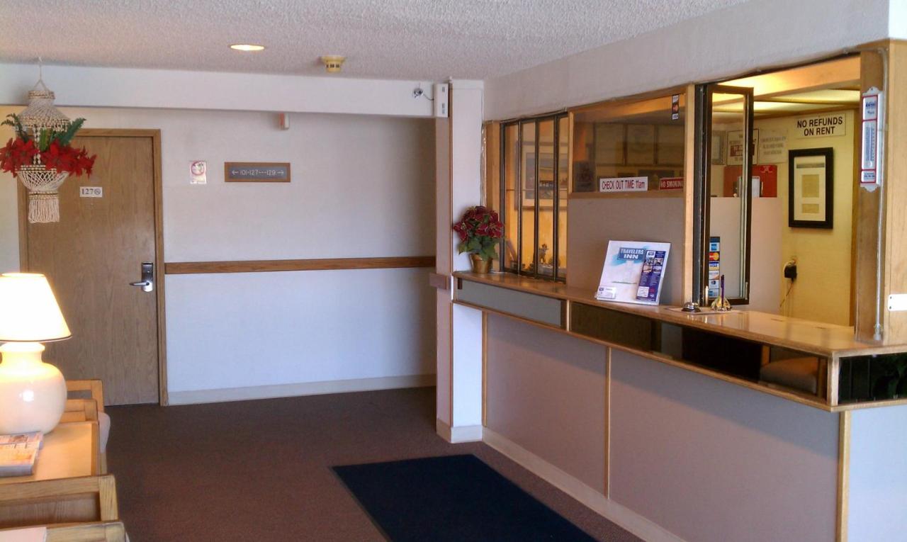 | Colorado River Value Inn