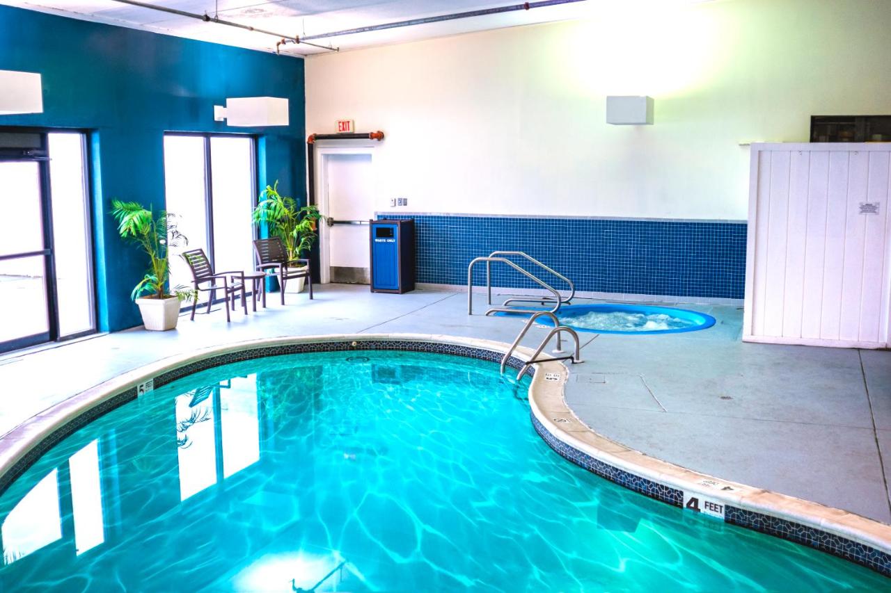| Fort William Henry Hotel