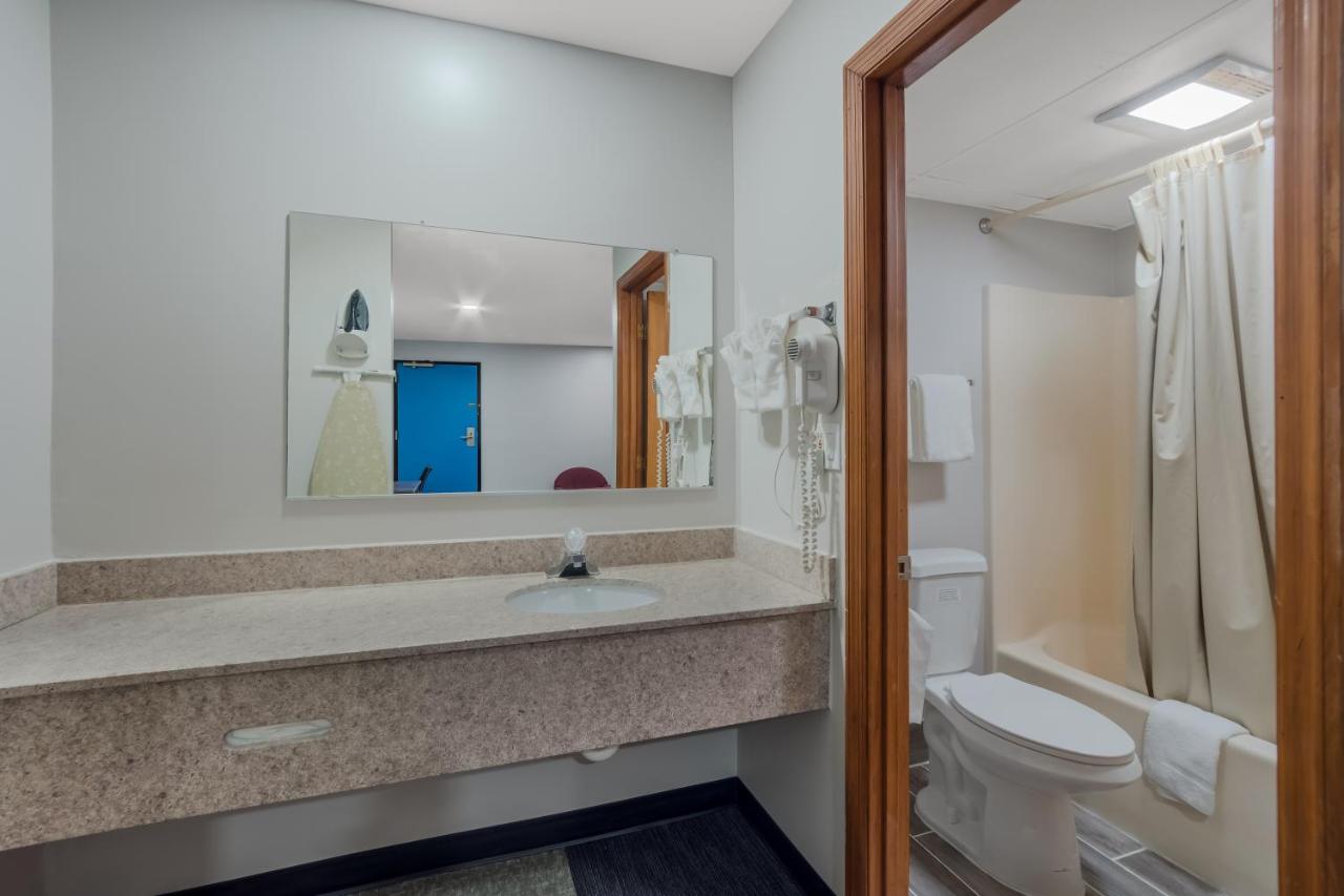 | Rodeway Inn Augusta West