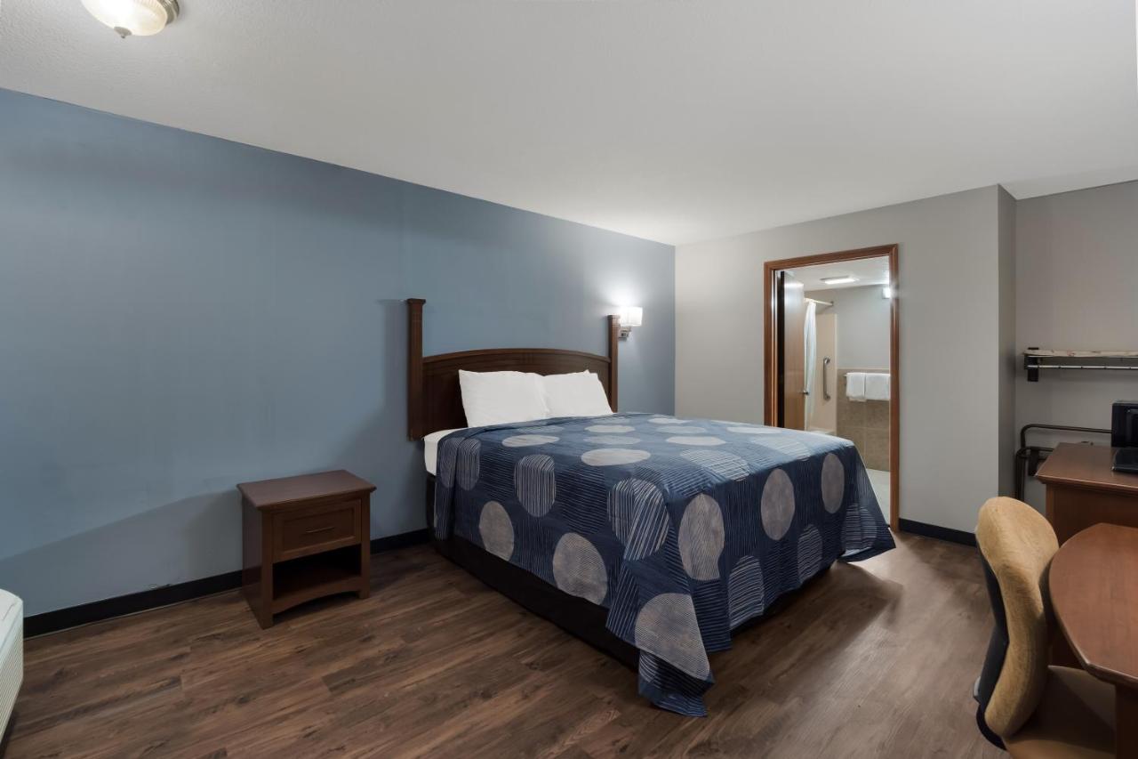 | Rodeway Inn Augusta West