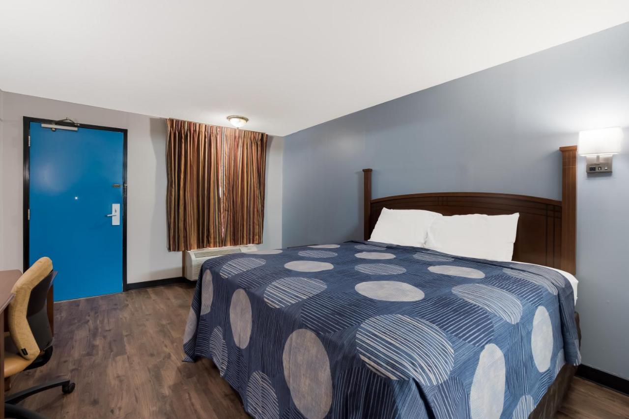 | Rodeway Inn Augusta West
