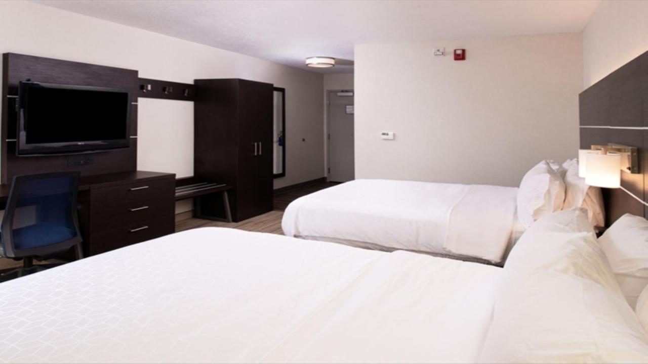 | Holiday Inn Express Cincinnati West, an IHG Hotel