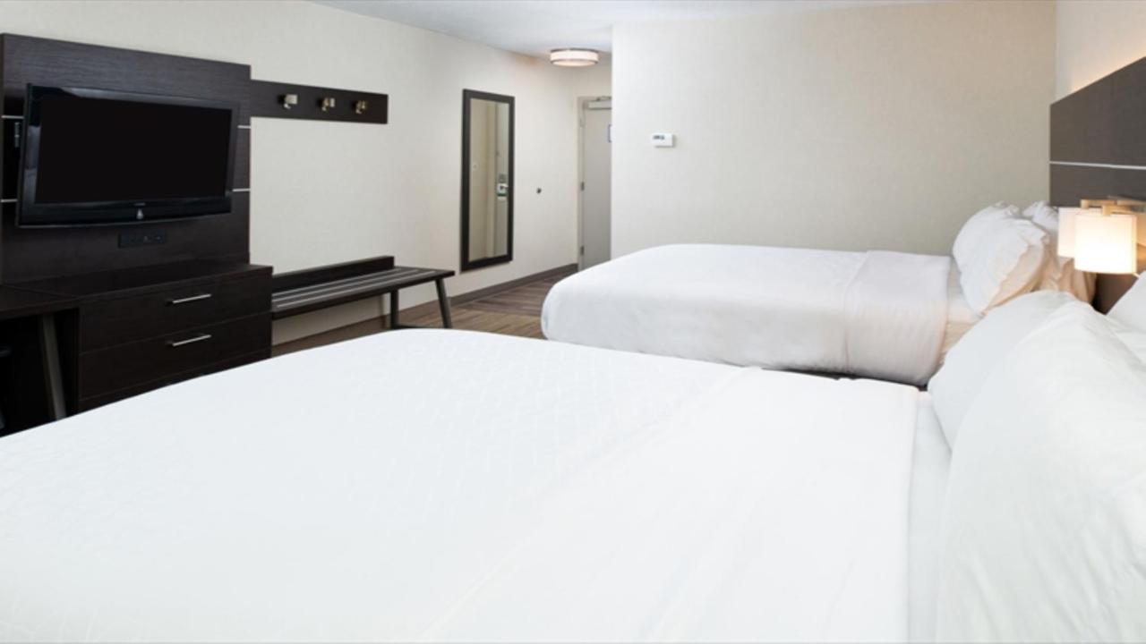 | Holiday Inn Express Cincinnati West, an IHG Hotel