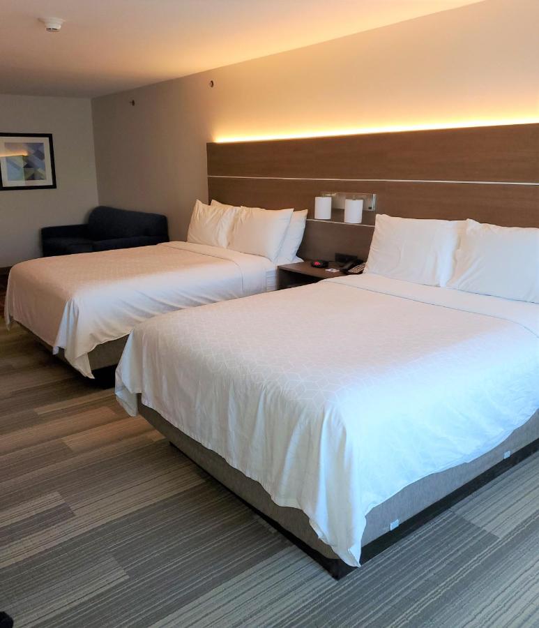 Two Queen Suite at Holiday Inn Express & Suites San Antonio-West-SeaWorld Area by IHG