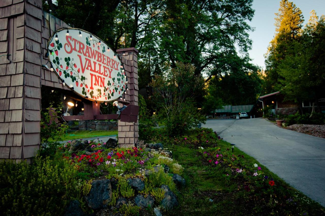 | Strawberry Valley Inn