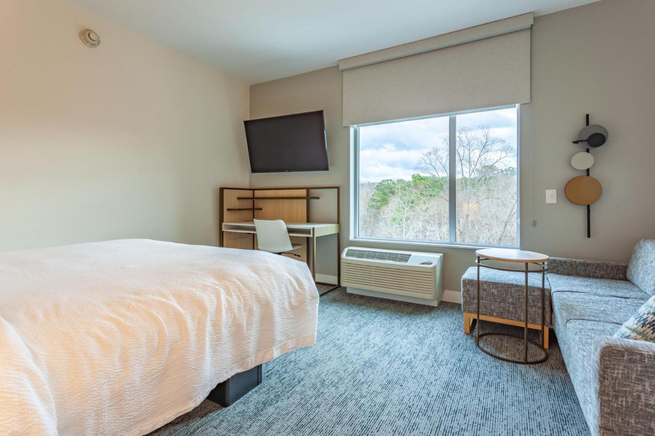 King Studio with Sofa Bed at TownePlace Suites by Marriott Raleigh-University Area