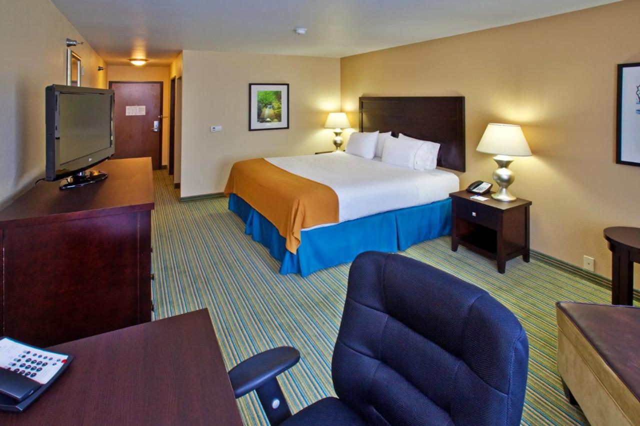  | Holiday Inn Express- Waterloo/Cedar Falls, an IHG Hotel