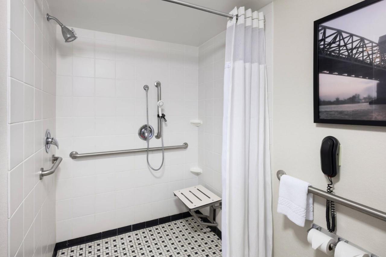 | Fairfield Inn & Suites by Marriott Wilmington