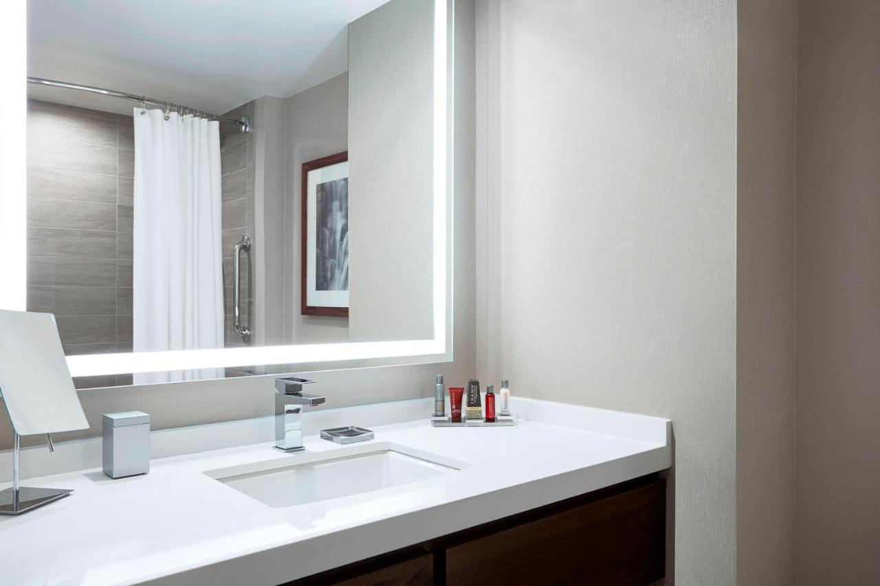 Guest King Room at Ithaca Marriott Downtown on the Commons