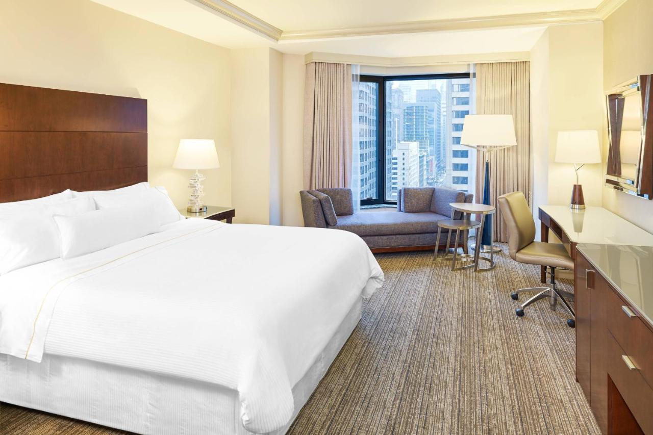 Deluxe King Room at The Westin Chicago River North