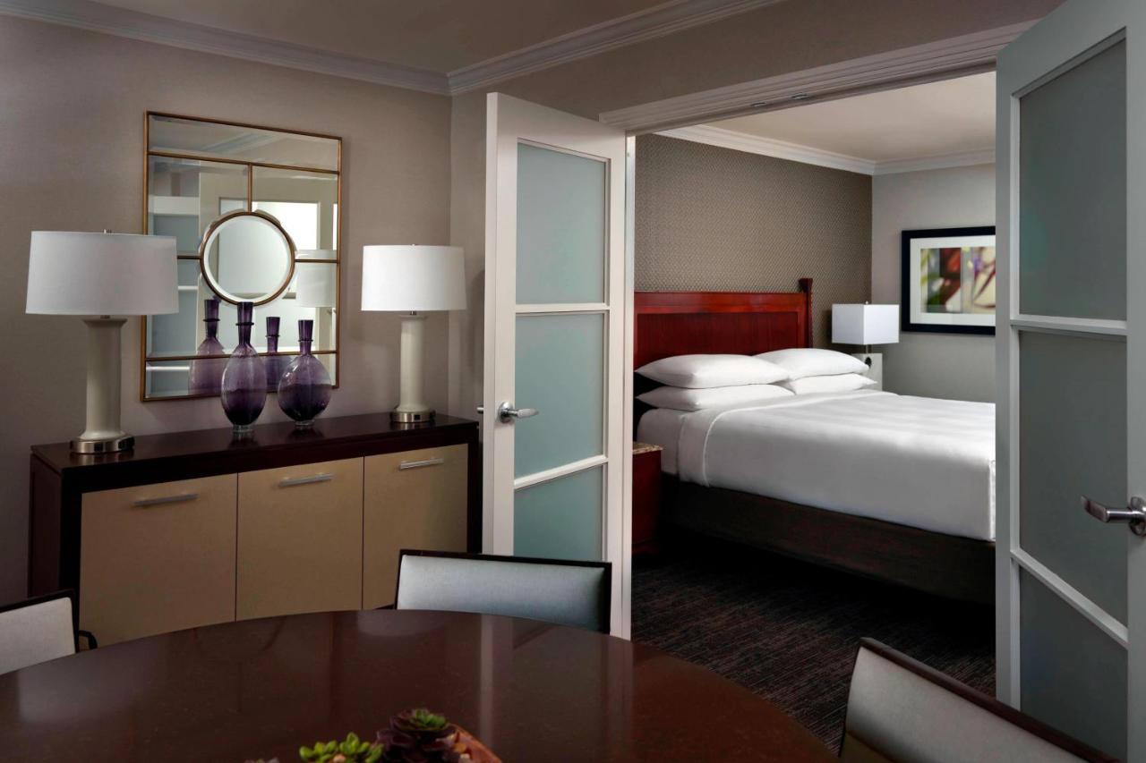 One-Bedroom Suite at Washington Dulles Airport Marriott