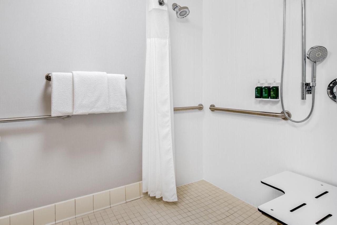  | Courtyard by Marriott Pittsburgh Airport