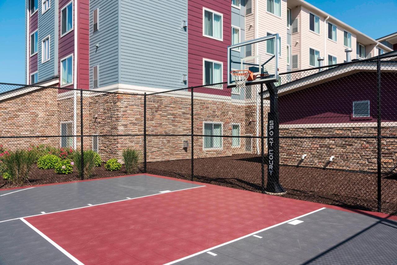 | Residence Inn by Marriott Grand Rapids Airport