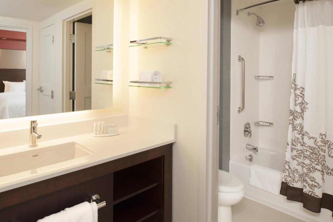 | Residence Inn by Marriott Grand Rapids Airport