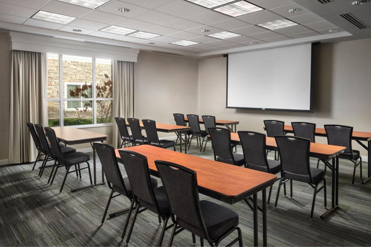 | Residence Inn by Marriott Grand Rapids Airport