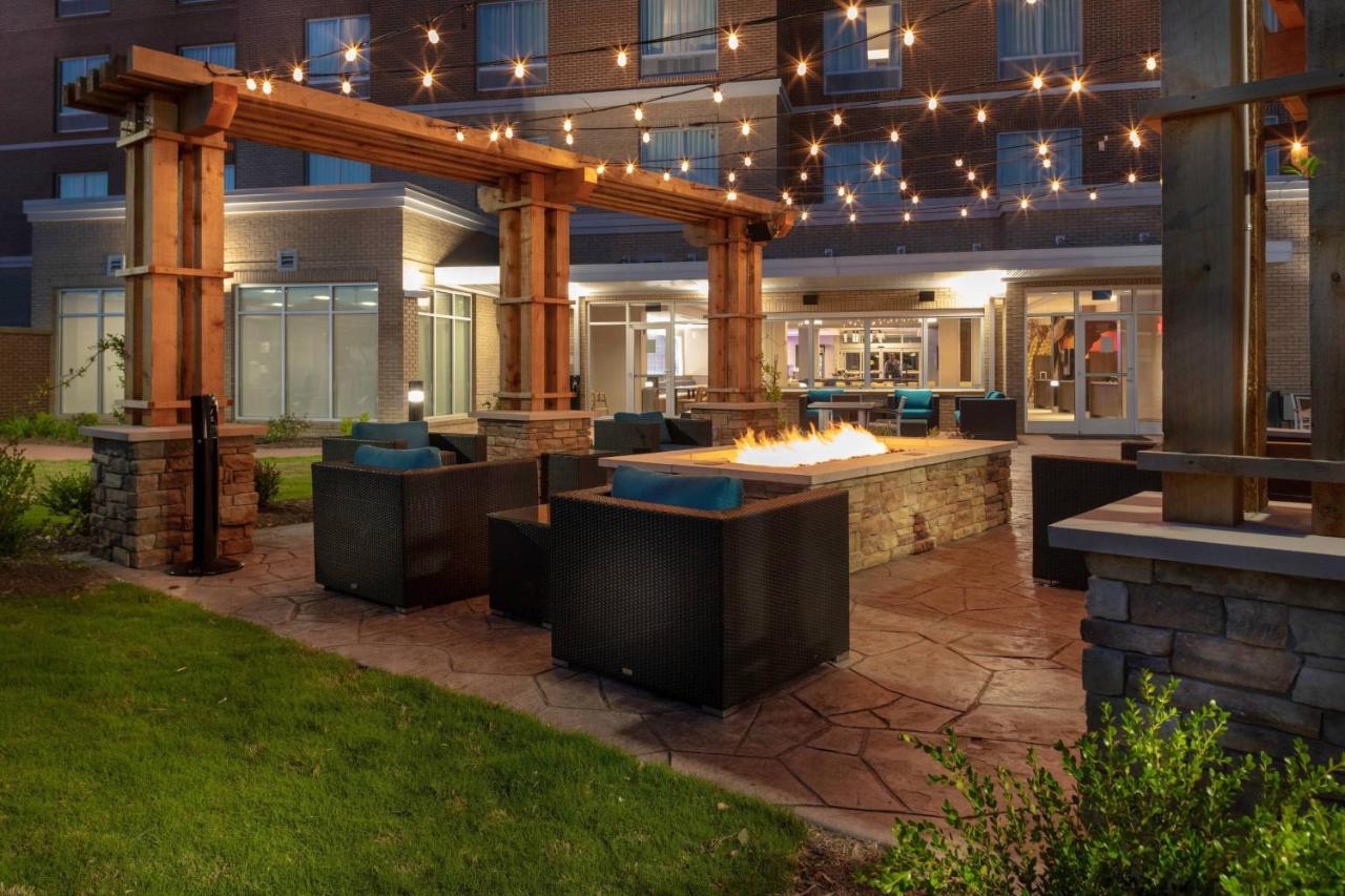 | Fairfield Inn & Suites Charlotte Pineville