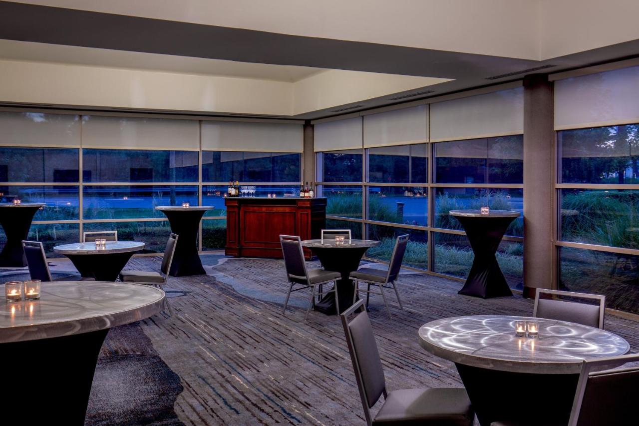 | Delta Hotels by Marriott Chesapeake Norfolk