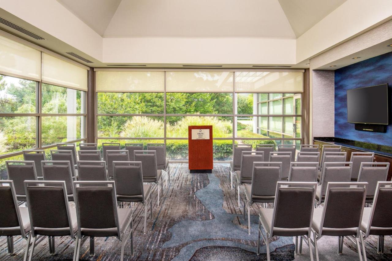 | Delta Hotels by Marriott Chesapeake Norfolk