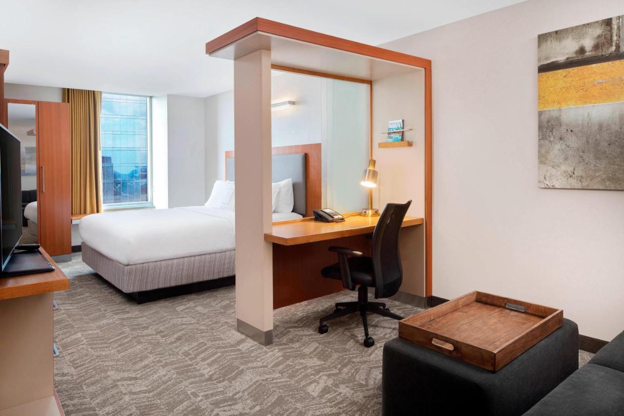 | SpringHill Suites by Marriott Indianapolis Downtown