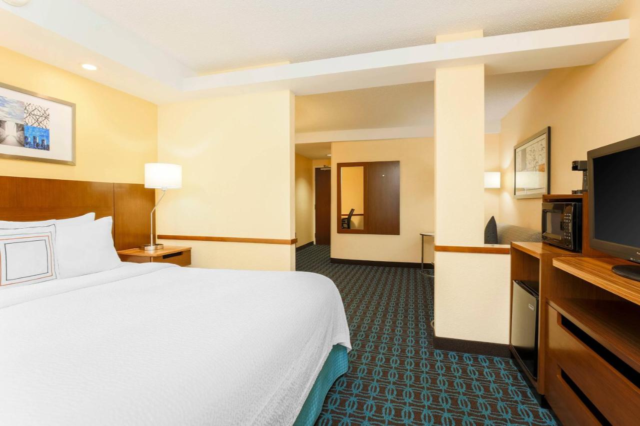  | Fairfield Inn and Suites by Marriott Tampa Brandon