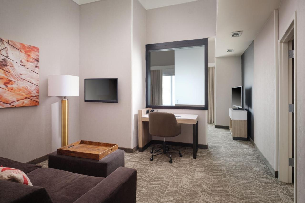 King Suite at SpringHill Suites Minneapolis-St Paul Airpt/Mall of America