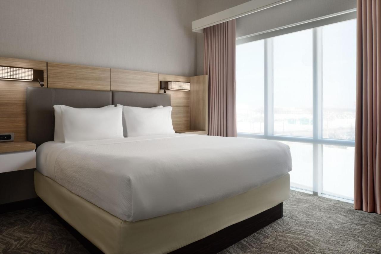 King Suite at SpringHill Suites Minneapolis-St Paul Airpt/Mall of America