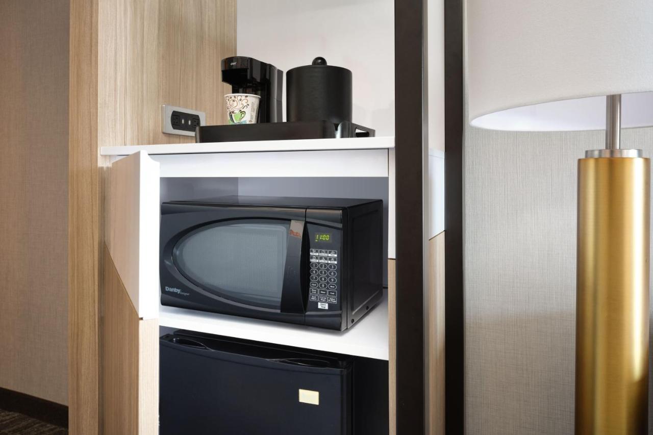 King Suite at SpringHill Suites Minneapolis-St Paul Airpt/Mall of America