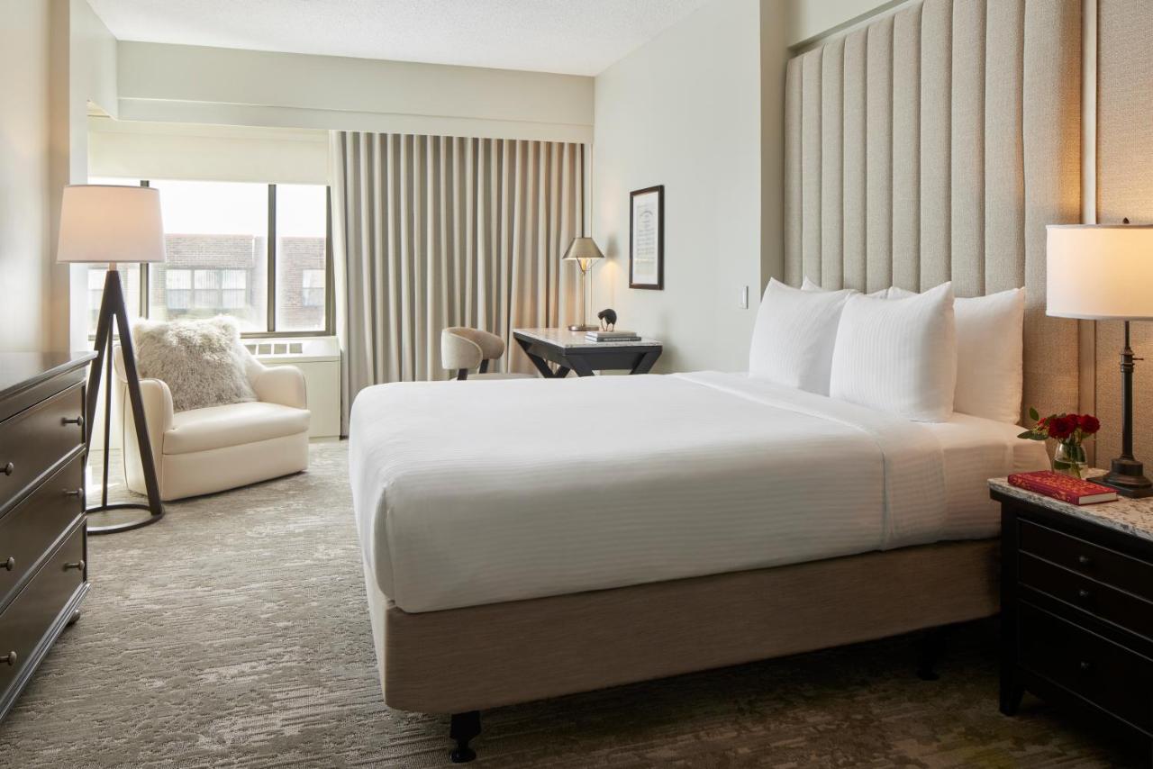 Queen Room - Disability Access at Capitol Hill Hotel