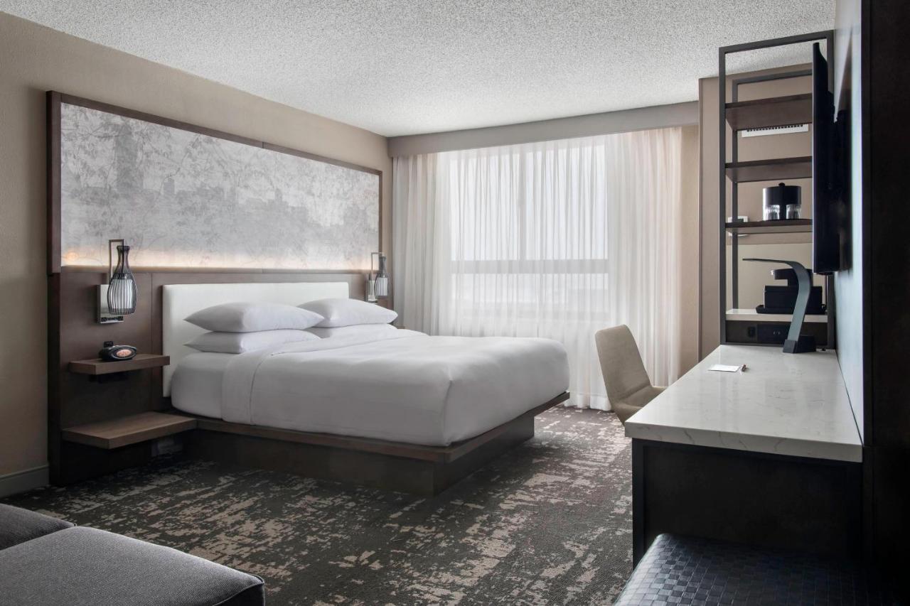 King or Double Room at Marriott Melville Long Island