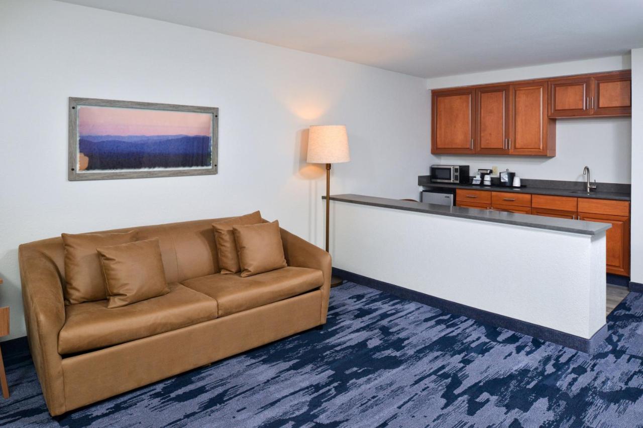 | Fairfield Inn & Suites Goshen Middletown