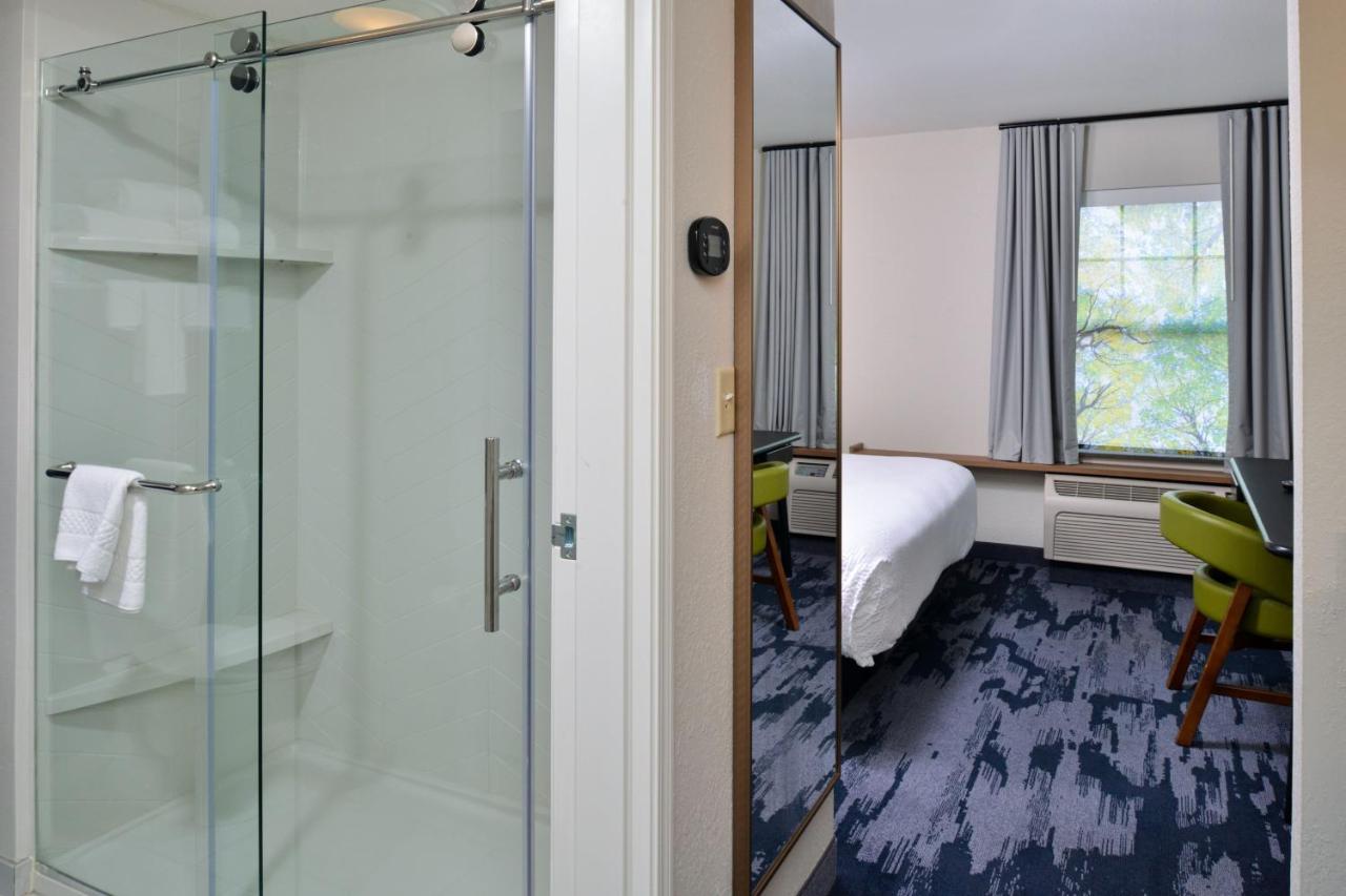 | Fairfield Inn & Suites Goshen Middletown