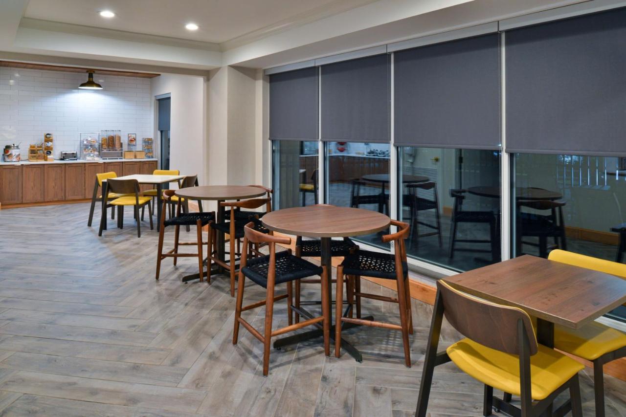 | Fairfield Inn & Suites Goshen Middletown