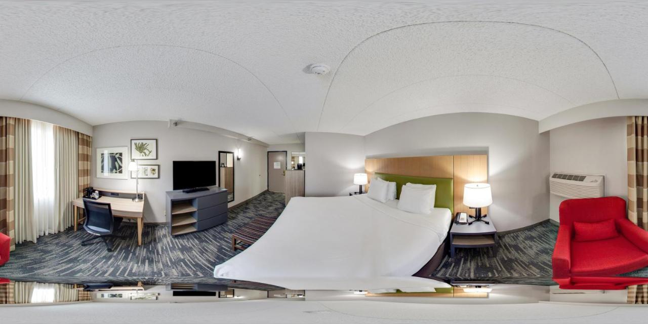 King Room - Non-Smoking at Wingate by Wyndham Lincoln Airport East I-80