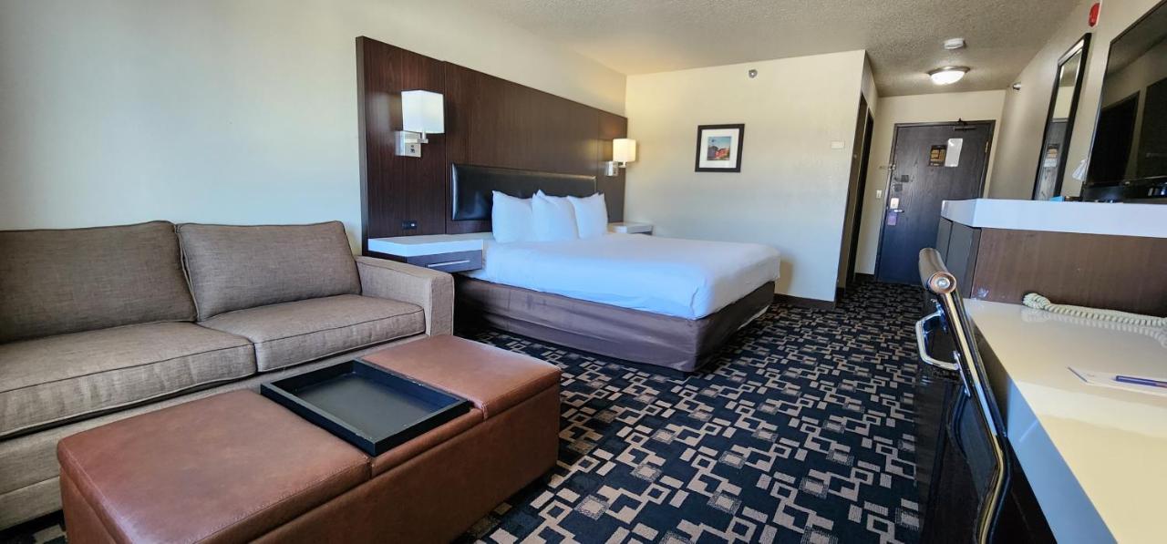 King Suite with Sofa Bed - Non-Smoking at Comfort Inn & Suites Shakopee Downtown Area