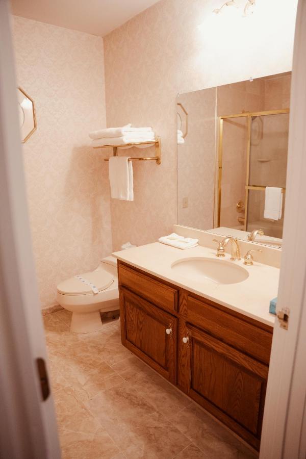 | Phoenix Inn Resort