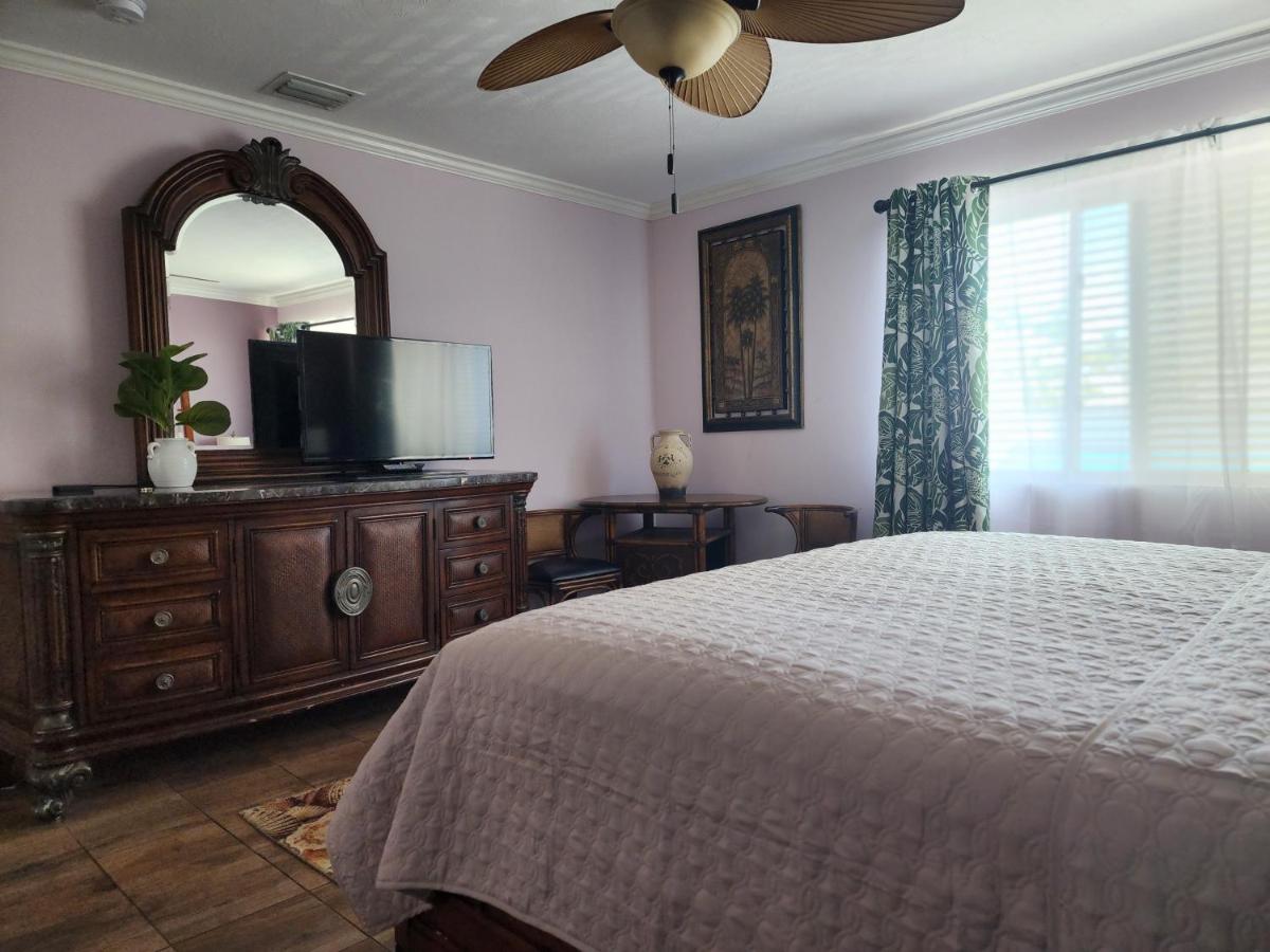 Two-Bedroom Suite at Old Town Suites