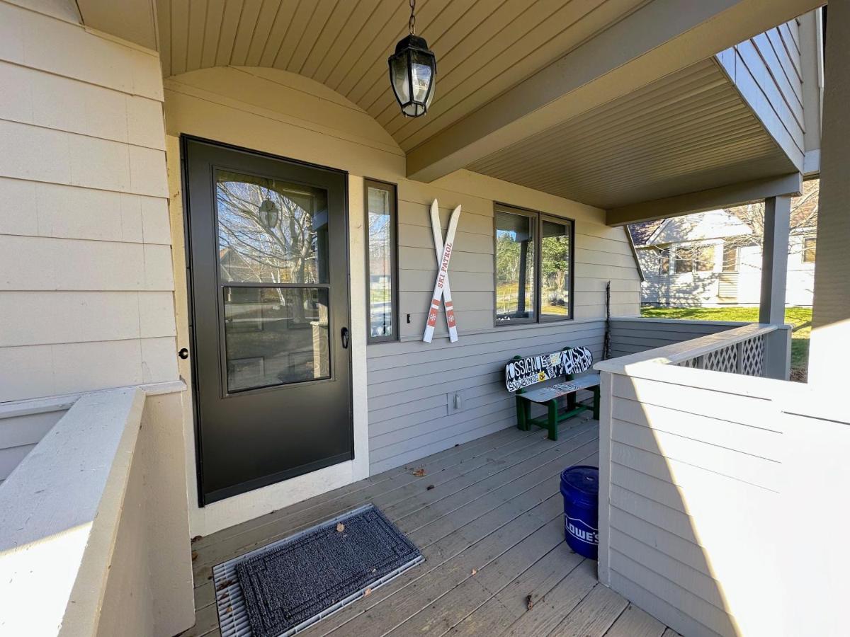 | F7 Comfortable golf course townhouse within walking distance of Mount Washington Hotel