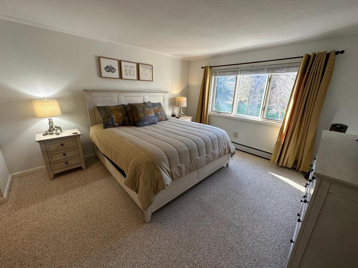 | F7 Comfortable golf course townhouse within walking distance of Mount Washington Hotel