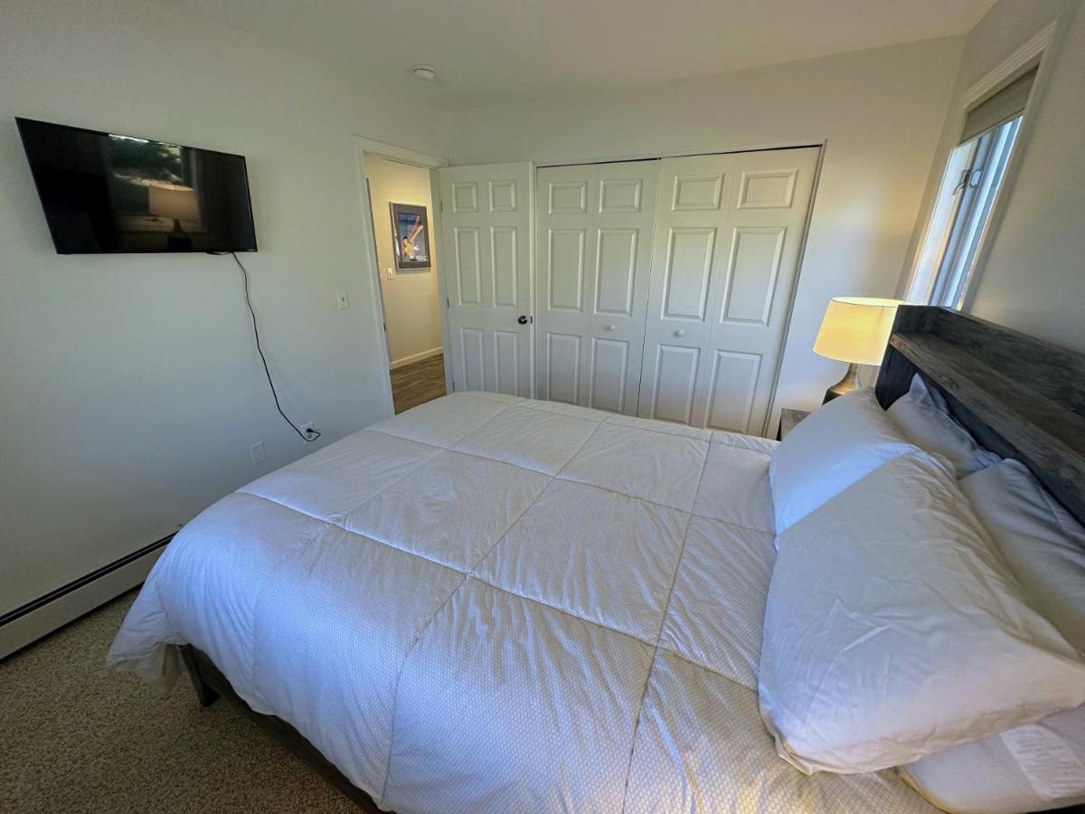 | F7 Comfortable golf course townhouse within walking distance of Mount Washington Hotel