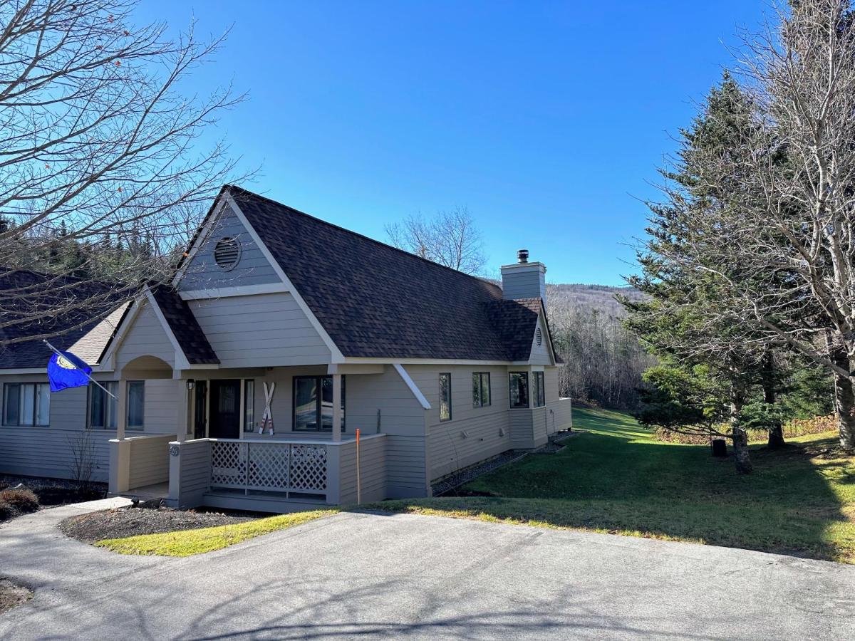 | F7 Comfortable golf course townhouse within walking distance of Mount Washington Hotel
