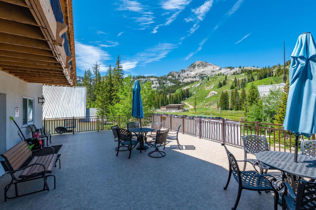 | Majestic Suite 5 Bedroom Brighton Chalet
