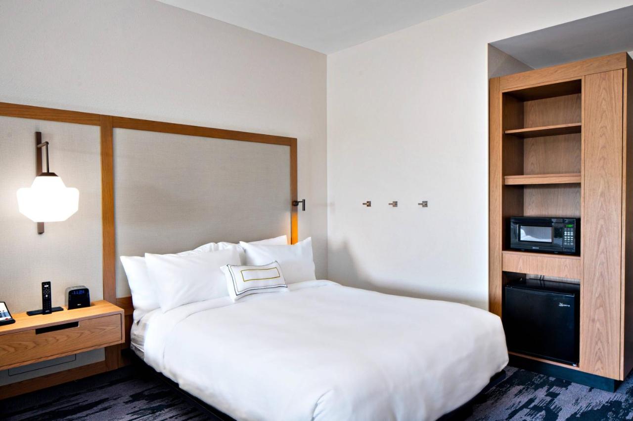 King Room at Fairfield by Marriott Inn & Suites Deerfield Beach Boca Raton