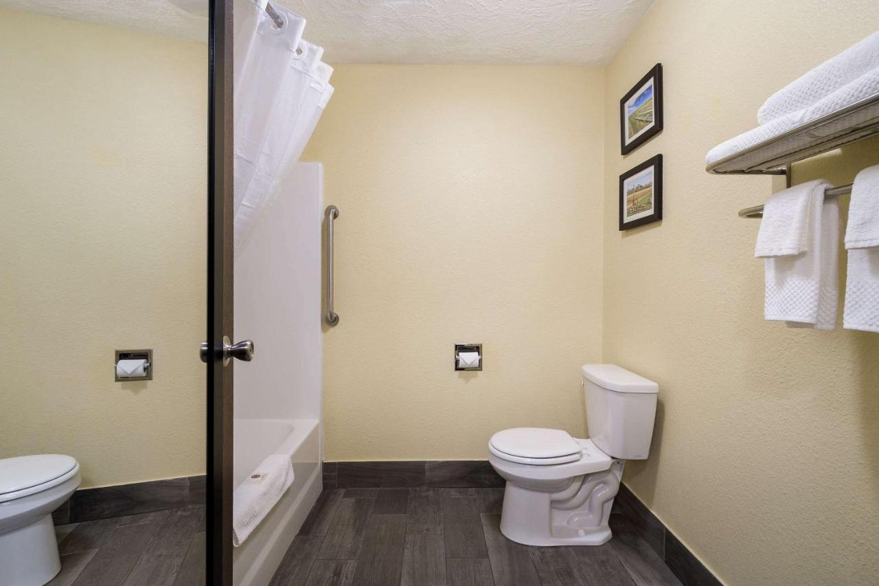 Standard Queen Room with Two Queen Beds - Non-Smoking at Comfort Inn Yankton SD