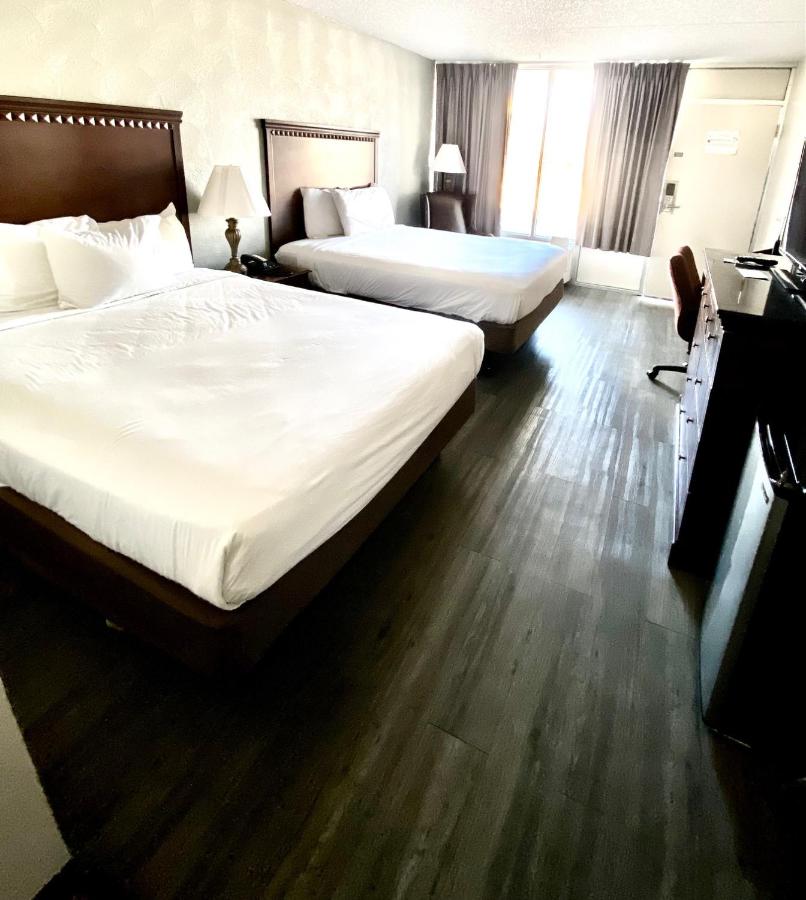 | Willow Tree Inn Branson
