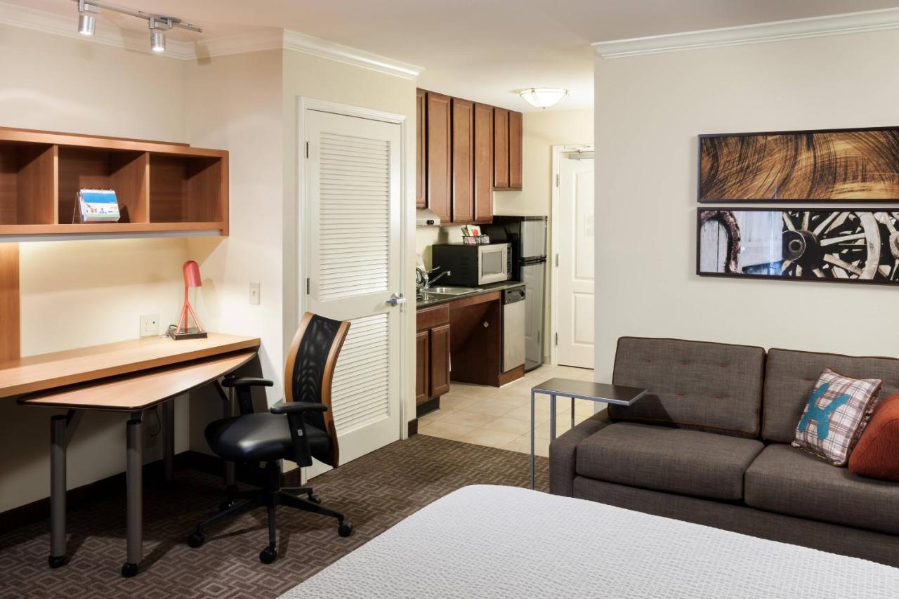King Studio with Sofa Bed at TownePlace Suites by Marriott San Antonio Airport